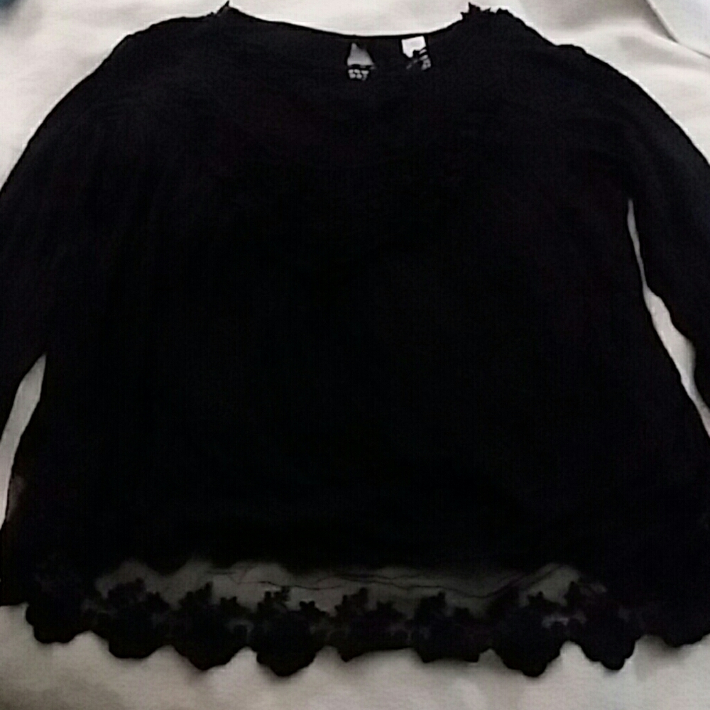 Ling sleeve shirt black and lace